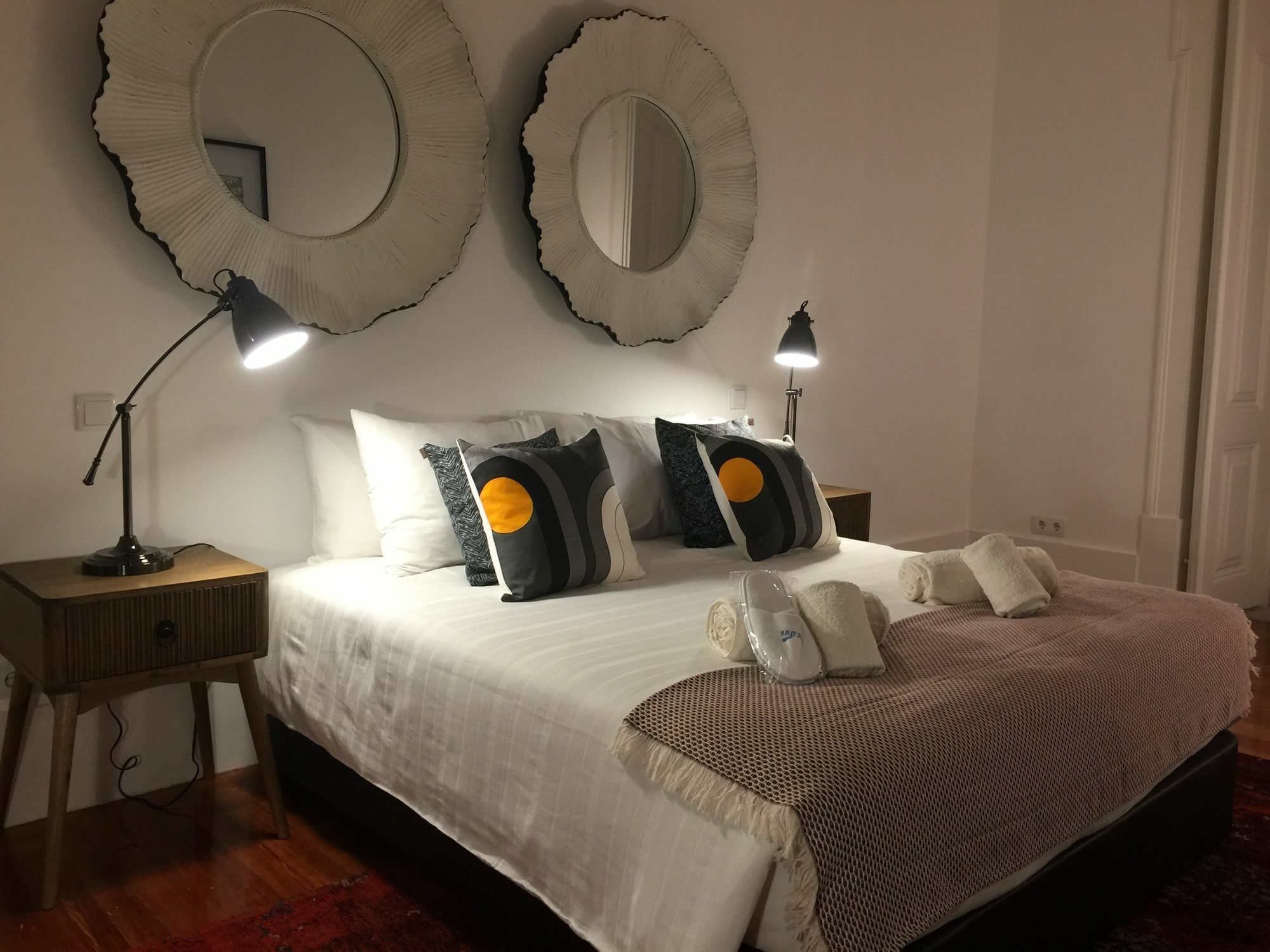 Sweet Inn Apartment - Chiado Luxury Lizbona Zewnętrze zdjęcie